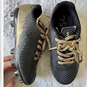 DSG Kids' Soccer Cleats black gold Sz 10